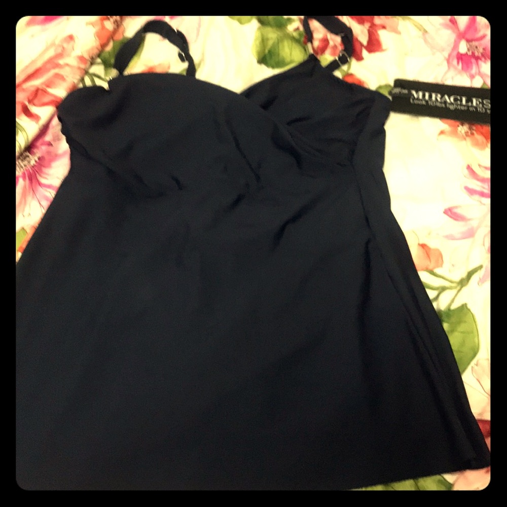 Miracle suit /swimming top